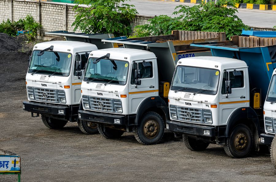 SBDC tippers (hywa)